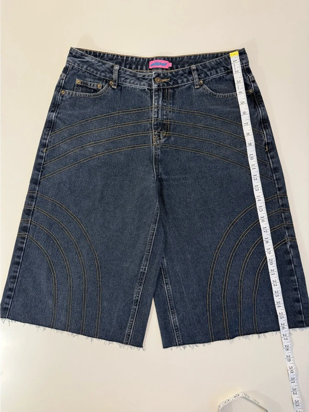 EDIKTED Unisex Baggy Curved Stitch Jorts Size L Dark Wash Skater Bermuda Shorts